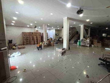Disewakan Ruko Gandeng 3lt di jalan utama Agus Salim, Bekasi
