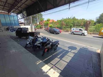 Disewakan Ruko Gandeng 3lt di jalan utama Agus Salim, Bekasi