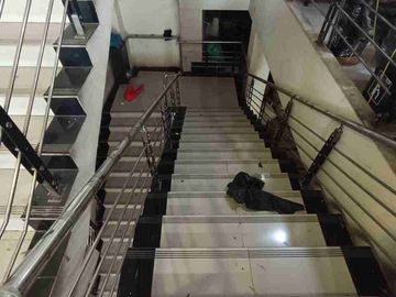 Disewakan Ruko Gandeng 3lt di jalan utama Agus Salim, Bekasi