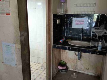 Disewakan Ruko Gandeng 3lt di jalan utama Agus Salim, Bekasi