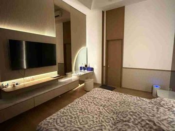 DISEWAKAN CEPAT APARTEMEN COVE HILLCREST 3BR FULL FURNISH SIAP HUNI