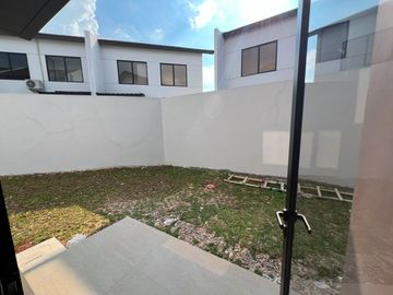 Disewakan Rumah Park Serpong Cendana Hills Posisi Hook