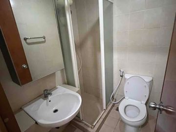 Disewakan studio furnished apartemen maple park