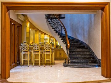 Rumah Cempaka Putih  Mewah Classic Dijual Cepat