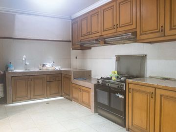 Rumah Cempaka Putih  Mewah Classic Dijual Cepat
