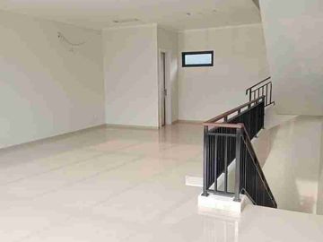Ruko 3 lantai di I ville Bintaro Ciputat
