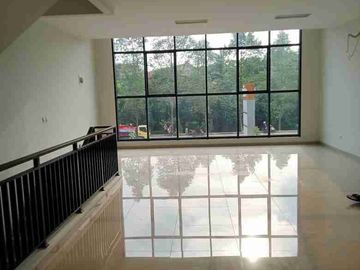 Ruko 3 lantai di I ville Bintaro Ciputat
