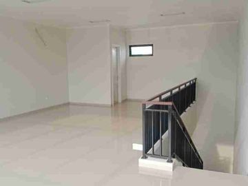 Ruko 3 lantai di I ville Bintaro Ciputat