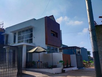 Dijual Rumah di Dalam Cluster Kawasan Pasar Minggu Jaksel Dengan Desain Modern DL-19049