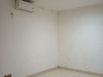 Disewakan Rumah, 2 Lantai, di Puspita Loka, BSD - 4+1 L di Puspita Loka, BSD - 4+1 KT