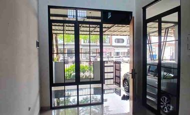 Turun harga Dijual Rumah 2 lantai di Boulevard Metland Cileungsi, Tipe Alstonia