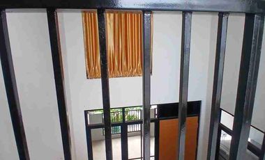 Turun harga Dijual Rumah 2 lantai di Boulevard Metland Cileungsi, Tipe Alstonia