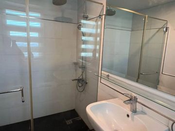 3 BEDROOM FOR LEASE AT RED OAK AT TWO SERENDRA, BGC, TAGUIG CITY, METRO MANILA