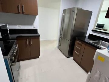 3 BEDROOM FOR LEASE AT RED OAK AT TWO SERENDRA, BGC, TAGUIG CITY, METRO MANILA