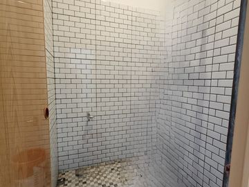Jual Rumah Fresh Renovasi di Griya Suradita Indah, Legalitas SHM + IMB Clear, Selangkah ke Kawasan BSD City, Stasiun KRL & Pusat Perbelanjaan
