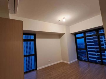 BRAND NEW 2 BEDROOM WITH PARKING at Portico Pasig
