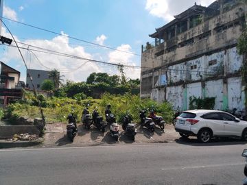 TANAH KOSONG DI DAUH PEKEN TABANAN DEKAT RUMAH SAKIT