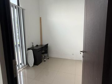DIJUAL RUMAH SIAP HUNI  CITRA GARDEN PURI CLUSTER CASCO