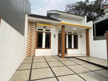 DIJUAL RUMAH MURAH DI SENOPATI ESTATE DEKAT DENGAN SPBU,BEKASI