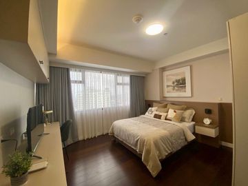 For Rent: Fully Furnished 1 Bedroom with 1 Parking Slot at The Alcoves, Cebu Business Park - 61sqm.