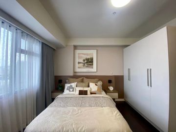 For Rent: Fully Furnished 1 Bedroom with 1 Parking Slot at The Alcoves, Cebu Business Park - 61sqm.
