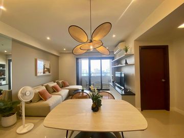 For Rent: Fully Furnished 1 Bedroom with 1 Parking Slot at The Alcoves, Cebu Business Park - 61sqm.