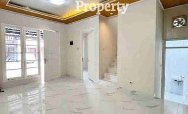 Dijual Rumah di Kota wisata Cibubur , Harga Miring bisa KPR