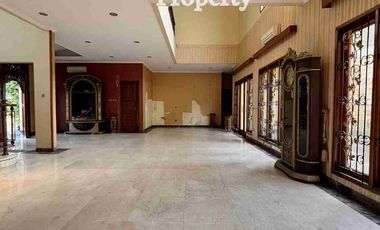 Dijual Rumah Hoek Kuldesak di Legenda wisata Cibubur , Dekat Tol Kota wisata