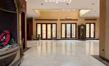 Dijual Rumah Hoek Kuldesak di Legenda wisata Cibubur , Dekat Tol Kota wisata