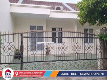 Sewa Rumah Metland Menteng, 2 Rumah Jadi 1, LT 180m², 3 KT 2 KM, Semi Furnish