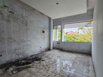 Di Sewa Ruko Gandeng di Puri Indah Raya Jakarta Barat Sewa Ruko Komersil Puri Indah Raya Jakarta Barat