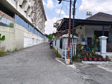 Rumah Dan Kost Full Penghuni Hitung Tanah