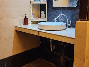 Jual Cepat Rumah 2Lt Taman Modern, Cakung, Jakarta Timur