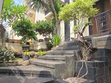 Disewakan Rumah 3 Lantai Bagus Terawat Di Sunter Garden - Jakarta Utara