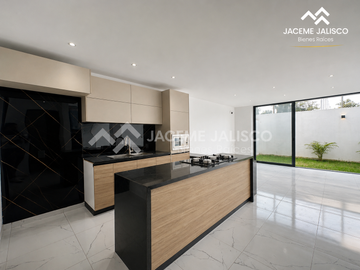 CASA EN VENTA COTO LEVANA RESIDENCIAL - JOCOTÁN - ZONA CHIVAS VERDE VALLE - RINCONADA DEL BOSQUE