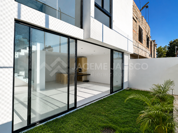 CASA EN VENTA COTO LEVANA RESIDENCIAL - JOCOTÁN - ZONA CHIVAS VERDE VALLE - RINCONADA DEL BOSQUE