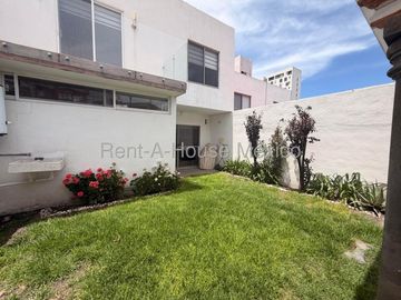 Renta Casa Amueblada en Colinas del Mirador 3 Recamaras 3 Baños Jardin Seguridad