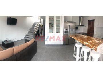 Oportunidad Única En Totoritas: Dos Casas De Playa En Una, Con Piscina Propia