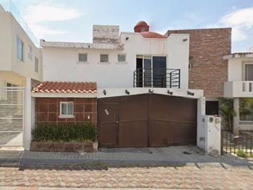 BONITA CASA EN VENTA, GRAN OPORTUNIDAD DE COMPRA!!