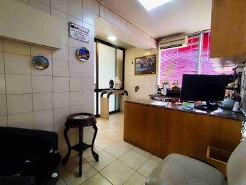 OFICINA 117 m² EN VENTA EN PROVIDENCIA | CENTRO MÉDICO | 4 PRIVADOS | 3 BAÑOS | ESTACIONAMIENTO