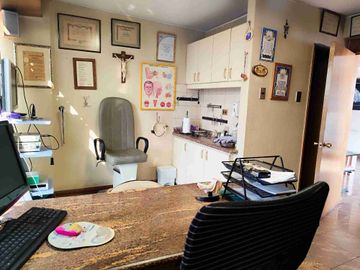 OFICINA 117 m² EN VENTA EN PROVIDENCIA | CENTRO MÉDICO | 4 PRIVADOS | 3 BAÑOS | ESTACIONAMIENTO