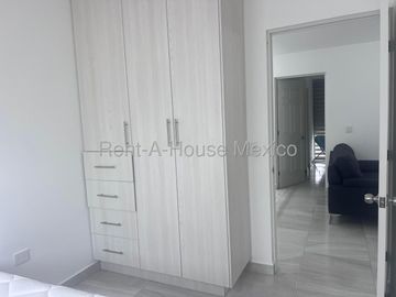 Casa amueblada de 3 recamaras en renta en Zakia, Querétaro