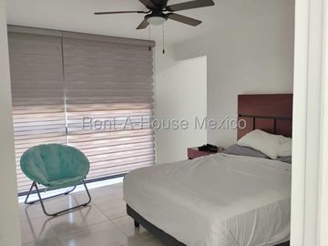 Casa amueblada de 3 recamaras en renta en Zakia, Querétaro