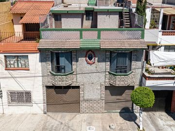 VENTA DE HERMOSA CASA EN CHALMA LA BARRANCA TLALNEPANTLA ESTADO DE MEXICO