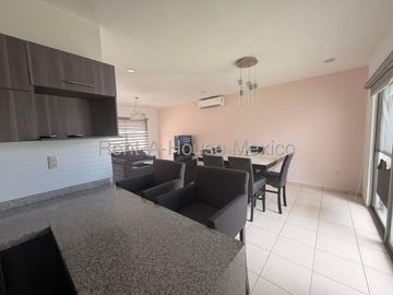 Casa amueblada en renta con 3 Hab, 3 Baños en el Mirador, Queretaro, Mexico.