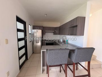Casa amueblada en renta con 3 Hab, 3 Baños en el Mirador, Queretaro, Mexico.
