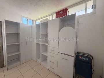 Casa amueblada en renta con 3 Hab, 3 Baños en el Mirador, Queretaro, Mexico.