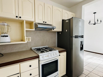 CASA EN PUERTO VALLARTA, SUPER AMPLIA, ACABADOS DE LUJO, CUENTA CON TODOS LOS SERVICIOS Y AMENIDADES.