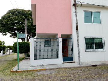 Rento Casa Col. Carretas Querétaro