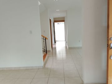 Rento Casa Col. Carretas Querétaro